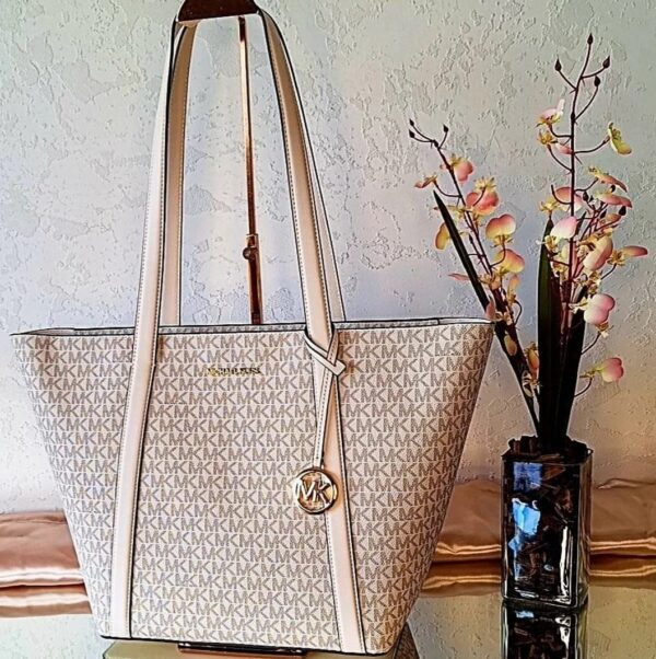 Bolsa Michael Kors Tote Pratt Logo Grande – Vanilla