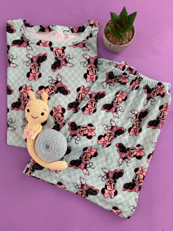 Pijama infantil inspirado na adorável Minnie Mouse