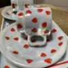 Conjunto de Xícaras de Porcelana com Estampas de Morango e Cereja