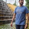 Camiseta Masculina Azul – “Jovens, Vocês São Fortes” (1 João 2:14)
